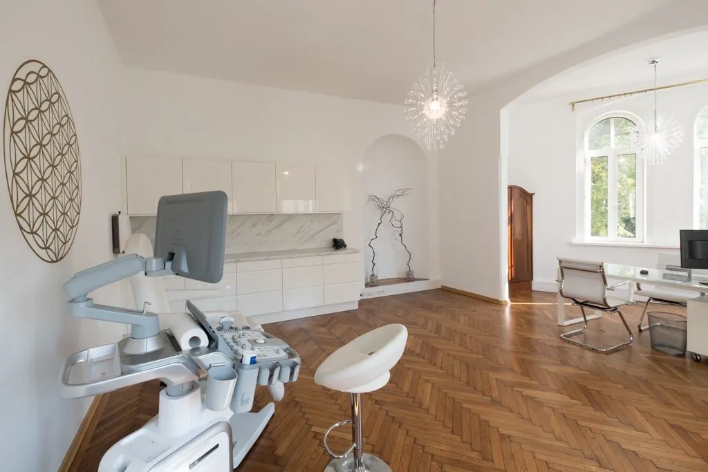 Ordinationsraum in der Villa Demel in Neuwaldegg